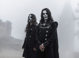 Interview: Ardek over Carach Angrens zesde album, Till Lindemann, ChristenUnie en horrorfilms