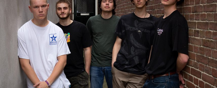 EP van de dag: hardcoreband AVONDCOCK brengt Utrechtse brutaliteit met Sensa