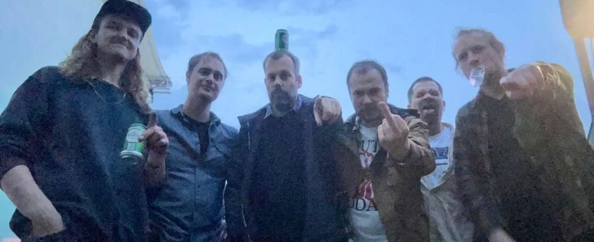 Geishas of Doom slaan terug met Colombian Shaker, een bak Generator Sessions en Godfest 3