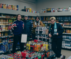Nieuwe video: Magnetic Spacemen strikes back met TUNA