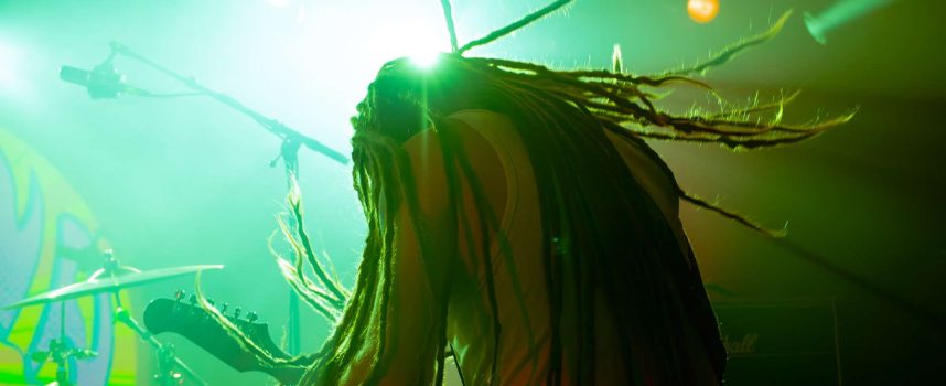 Pazuzu en Psychlona overklassen Desertfest-vrijdag + dikke Mondo Generator-party
