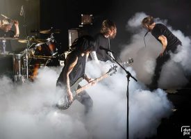 Amenra krijgt TivoliVredenburg in de klauwen met vernietigende post-metal hoogmis