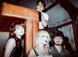 Albumrelease: Death Sells gooit je in een noisy nachtmerrie op Wired To A Dream + NL tour